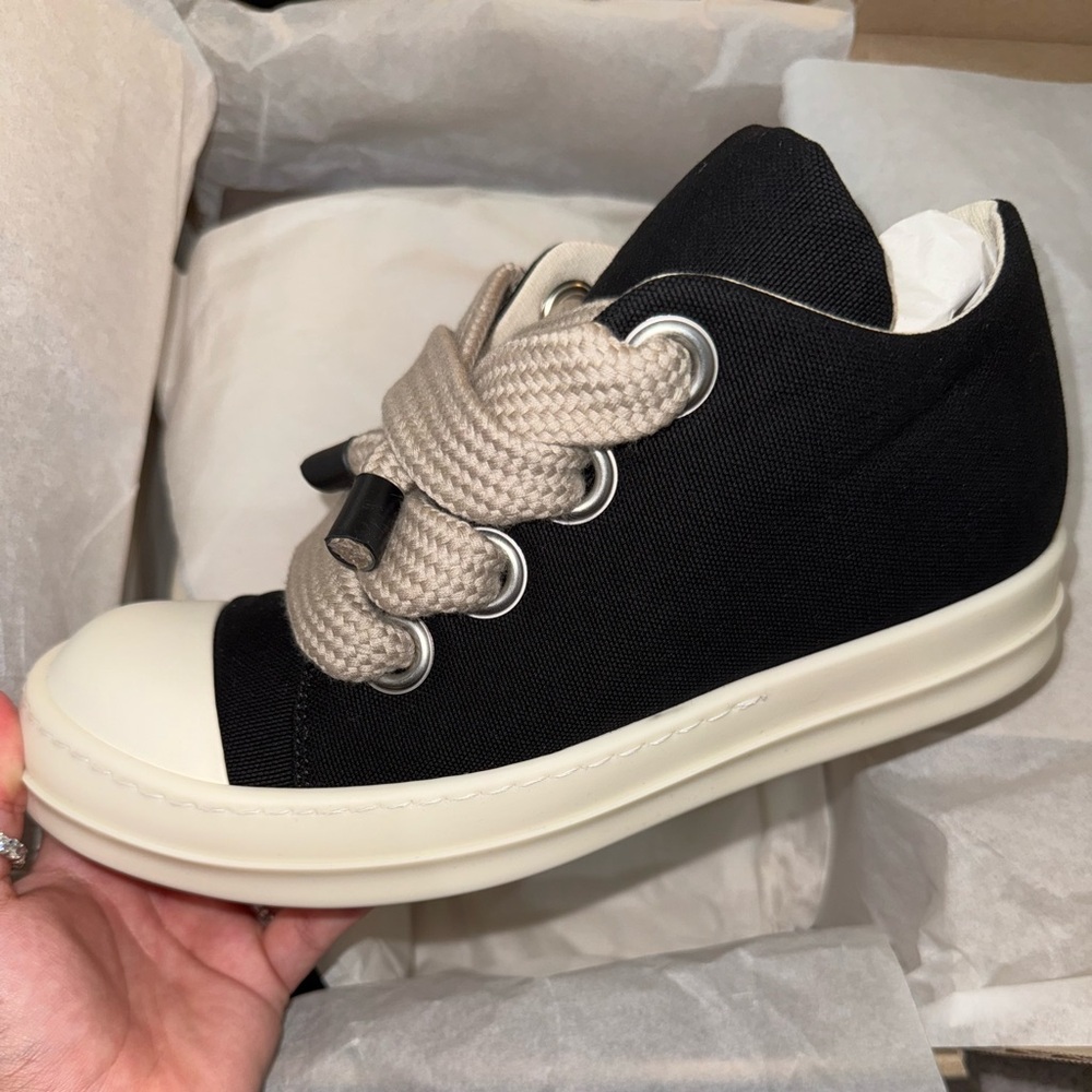 Rick Owen’s Women’s Jumbo Lace Puffer Low